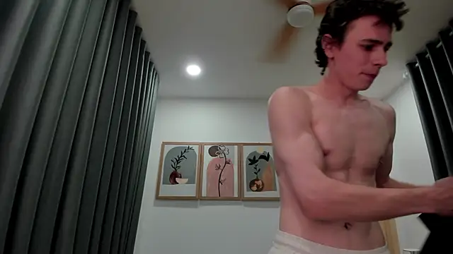 urgoddessboy live cam on StripChat