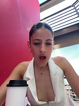 alana15 - Alana15's free webcam - UK Sex Cams