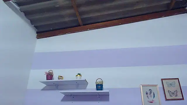 kimberlyvega live cam on StripChat