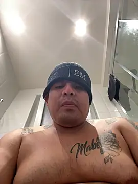 Pelotas2000 live cam on StripChat