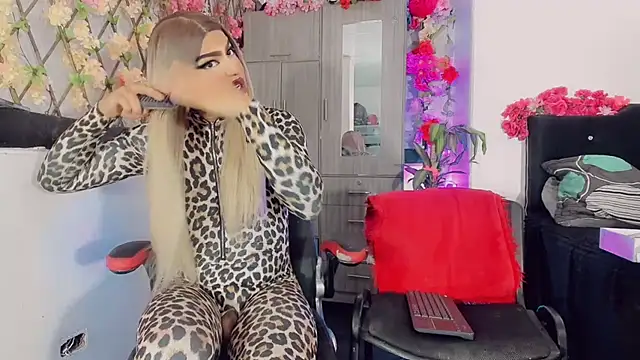 Thiara_veky_ webcam