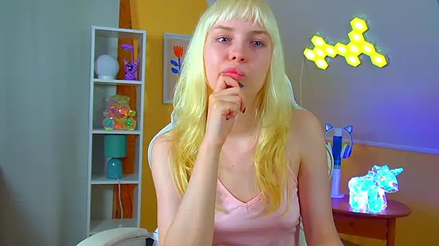 hannahhollis - HannahHollis's free webcam - UK Sex Cams