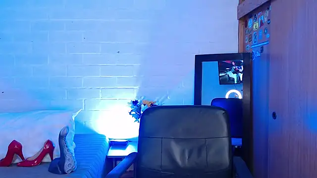 Amy66 live cam on StripChat