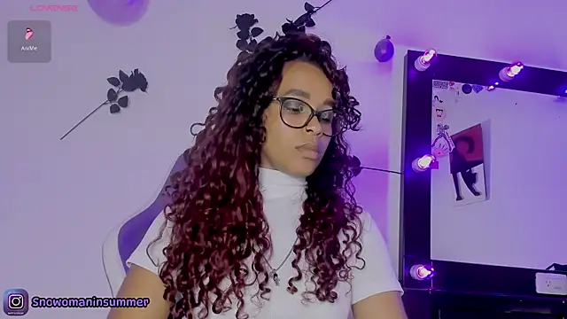 Lips_SaraSofia2 live cam on StripChat