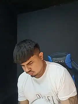 DickMasterfindom webcam