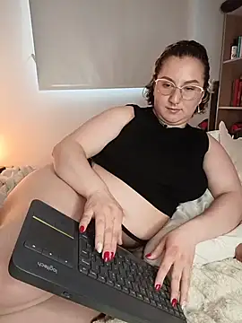 Ximenna_Cruz webcam