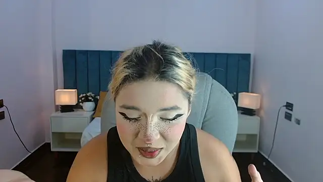 april_bunnyy webcam