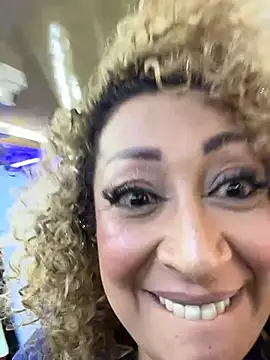 Katti_Barrera webcam