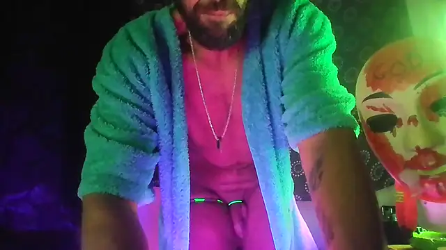 Guyst049 webcam