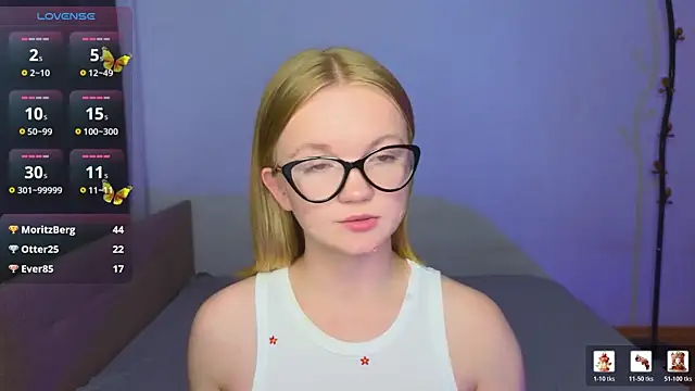 StellaBunny webcam