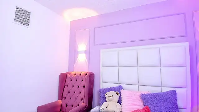 JazmyXXX webcam