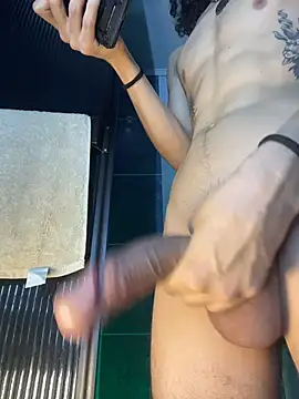 vortexxx24_ (M young) - SPIT THAT COCK 💦👄