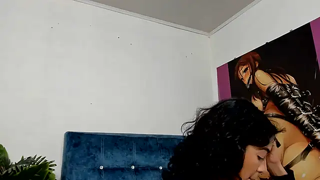 Aronandmoli69 webcam