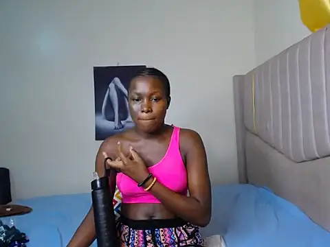 CurvyBody22 webcam