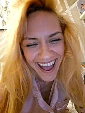 Bella-de-Lamour webcam