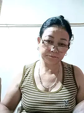 Lena_9x webcam