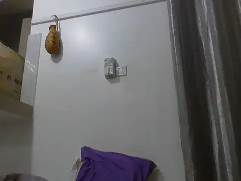 horny_creamer live cam on StripChat