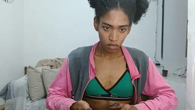 angelamarie1 live cam on StripChat