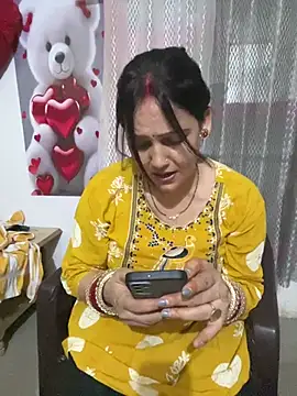 anshika_arya (F milf) - Hyyy Guys