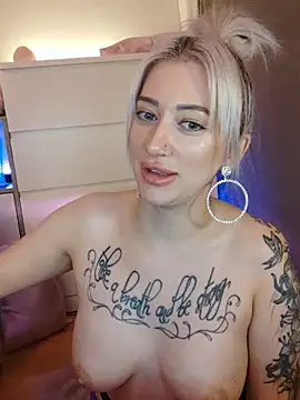 Gina-Lumara webcam