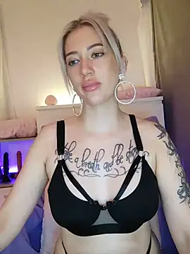 Gina-Lumara webcam