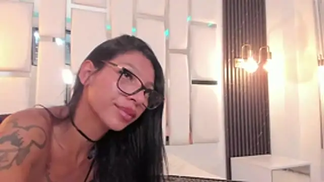 Maia_Clark520 live cam on StripChat