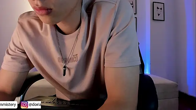 Dorianmistery2322_ webcam