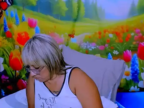 indianroxy - Indianroxy's free webcam - UK Sex Cams