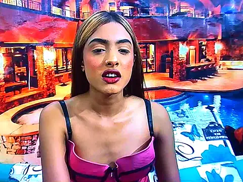 IndianPretty14u2Luv webcam