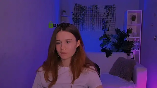 angie_foxy1 (F teen) - suck finger