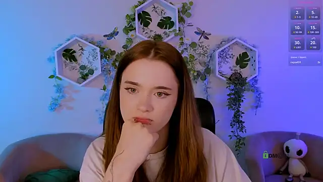 liana_kisses webcam