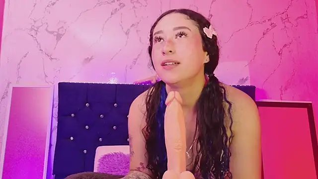 Dakotaa_Johnson webcam