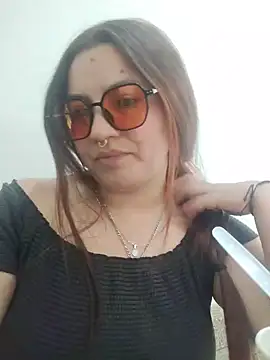 samm_curvy webcam