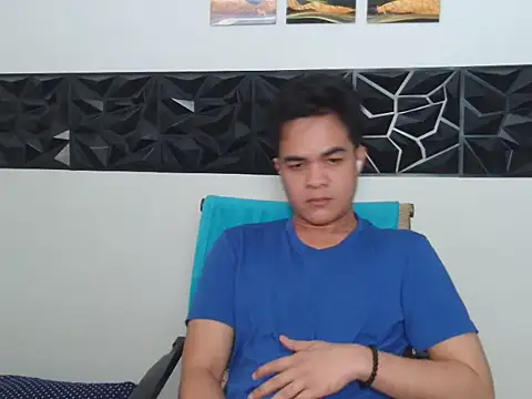 yourmikexxx (Ask my age) - LETS PLAY AND CUM