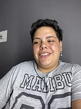 Hailey_Curvy live cam on StripChat