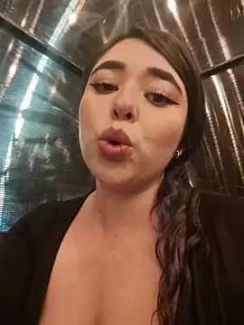 daphnevelvet - DaphneVelvet's free webcam - UK Sex Cams