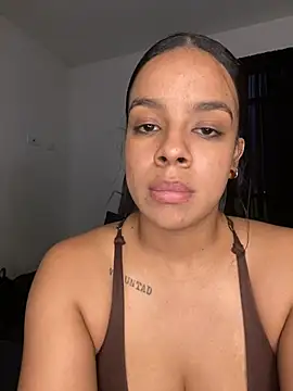 trianawhite webcam