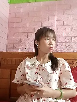 AmyLinee01 live cam on StripChat
