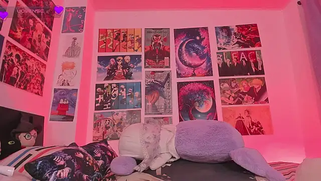 MissCurvyTop webcam