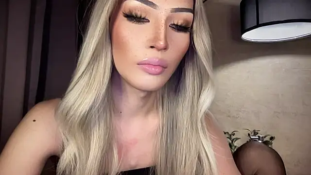 Alicegreenexx live cam on StripChat
