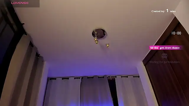 Dahiiana_Foxx webcam