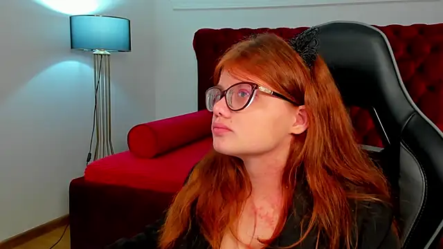 ChloeHalses webcam