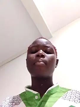 milky_gal_ebony webcam