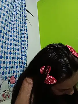 SalmaParis_Lm webcam