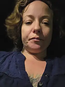 julimonroe webcam