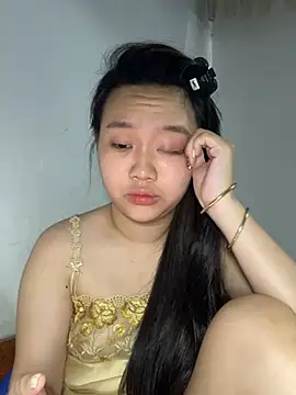 Almira6868 webcam