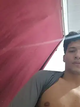 Dicksweet25 webcam