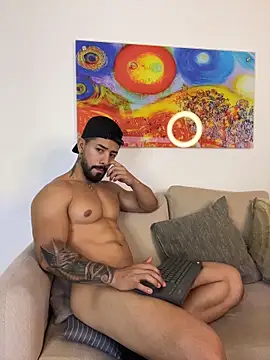 Ezzio_Scolaro webcam