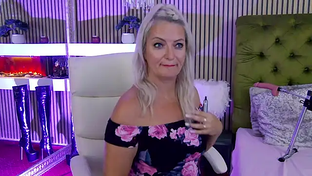 LadyTouch live webcam