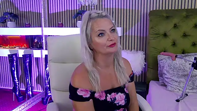 LadyTouch webcam
